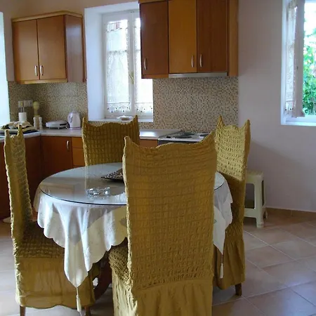 Carsazzio House *